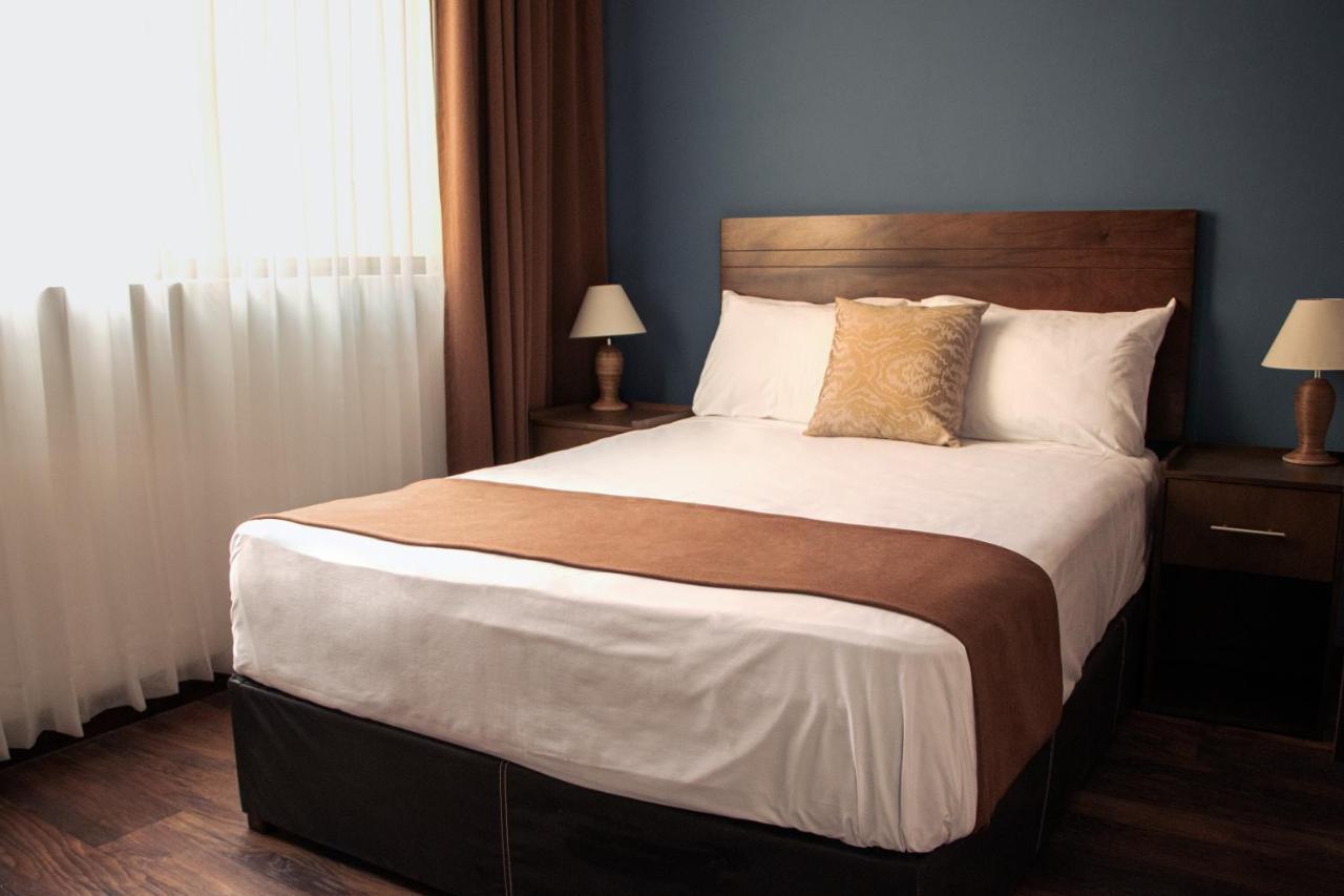 Viamonte House Boutique Hotel Leon Exterior photo