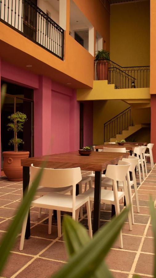 Viamonte House Boutique Hotel Leon Exterior photo